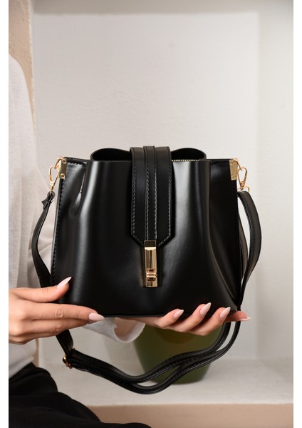 Kadın 3 Bölmeli Elden Tutmalı Omuzdan Asmalı Kaliteli Çanta modelleri