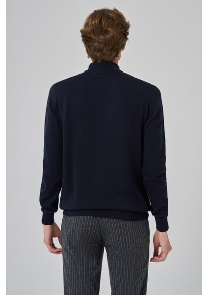 Erkek Lacivert Basic Yarım Balıkçı Yaka Dynamic Fit Rahat Kesim Triko indirimleri