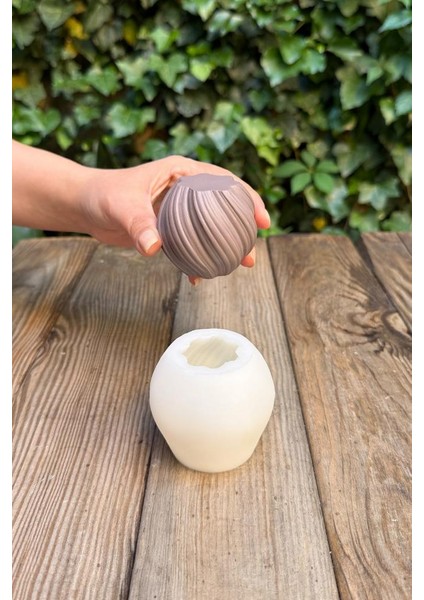 Tomp 1 Silikon Mum Kalıbı