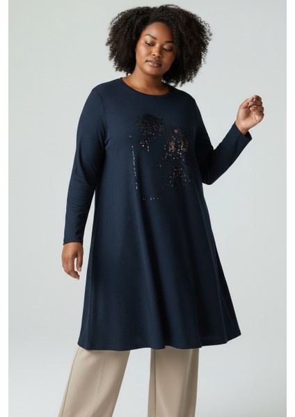 Kadın Önü Taş Detaylı Kol Ağzı Lastikli Battal Beden Tunik