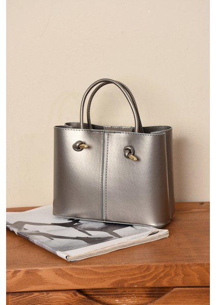 Kadın 3 Bölmeli Kaliteli Şık Çanta Omuzdan Asmalı Elden Tutmalı Askılı modelleri