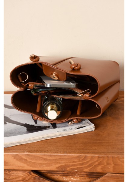 Kadın 3 Bölmeli Kaliteli Şık Çanta Omuzdan Asmalı Elden Tutmalı Askılı fırsatları