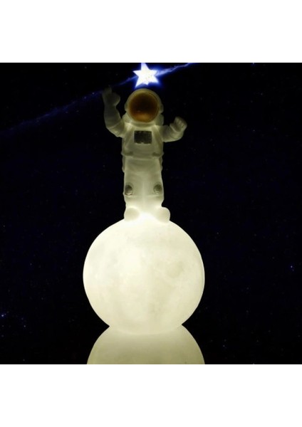 Astronot Şekilli Gece ve Masa Lambası