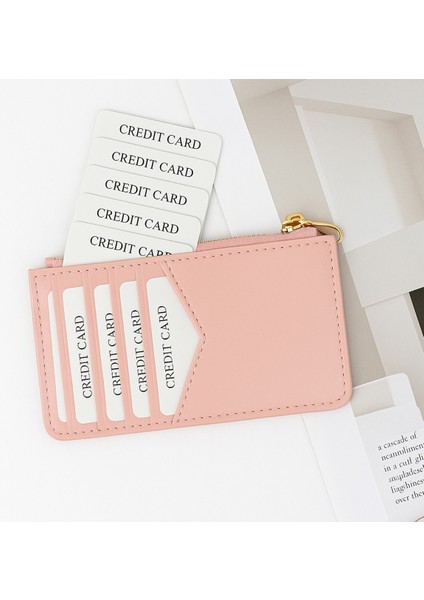 Duru Kartlık – Zarif ve Minimalist Şıklık