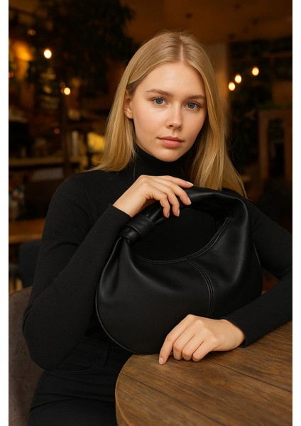 Luna Soft Askılı El Çantası