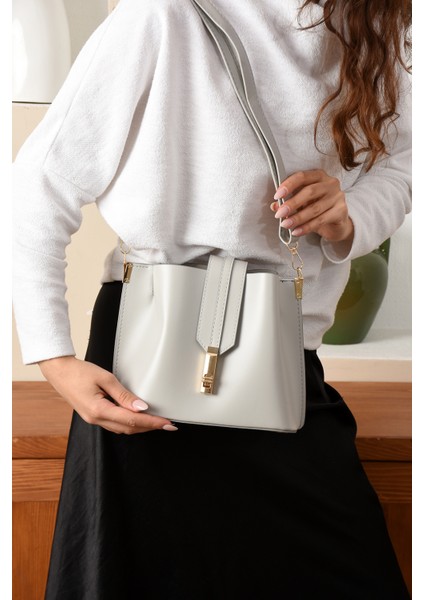 Kadın 3 Bölmeli Elden Tutmalı Omuzdan Asmalı Kaliteli Çanta fırsatları