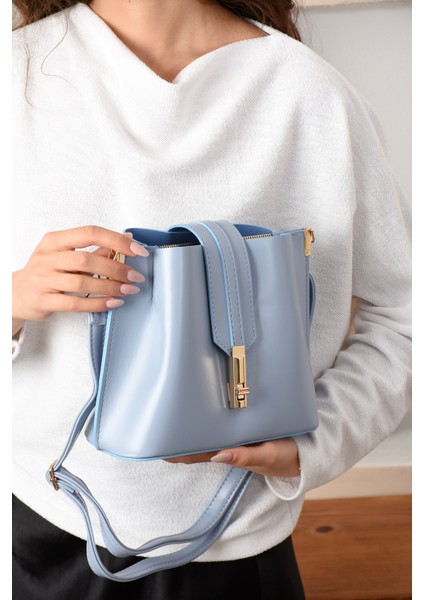 Kadın 3 Bölmeli Elden Tutmalı Omuzdan Asmalı Kaliteli Çanta modelleri