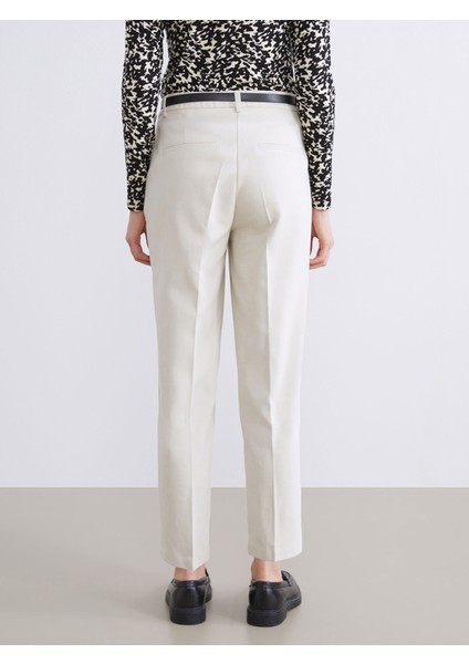 Yeni Sezon Beli Kemerli Kadın Pantolon fırsatları