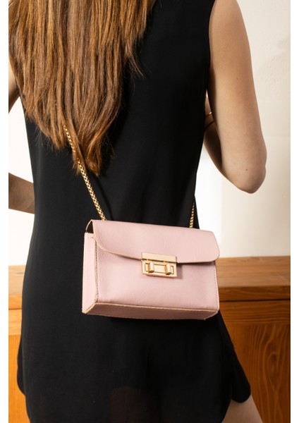 Kadın Çapraz Zincir Askılı Omuz Çantası fırsatları