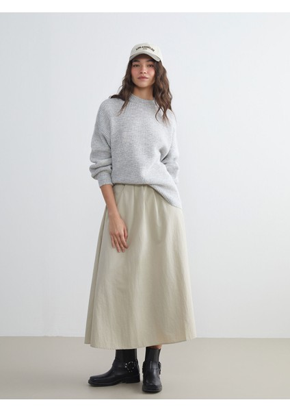 Yeni Sezon Dik Yaka Kadın Triko Kazak fiyatları