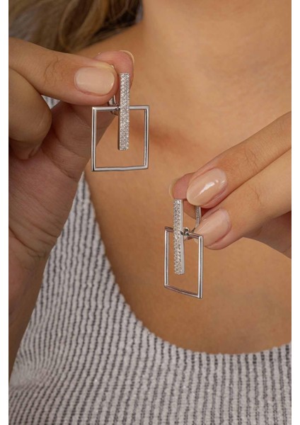 Kare Kesim J Model Beyaz Taşlı Kadın Gümüş Küpe modelleri