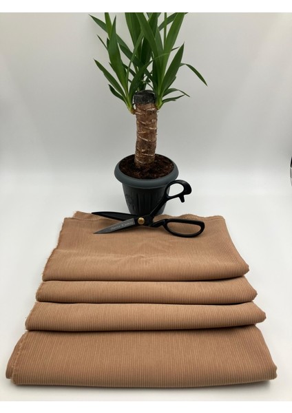 Lüks Ottomon Kadife Kumaş – Yoğun Dokulu, Yumuşak ve Zarif Kadife