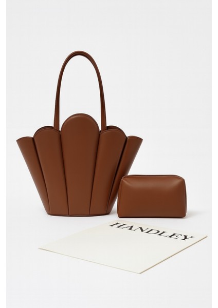 Lüks Tasarım Scallop Omuz & El Çantası Seti (Cüzdan Hediyeli)