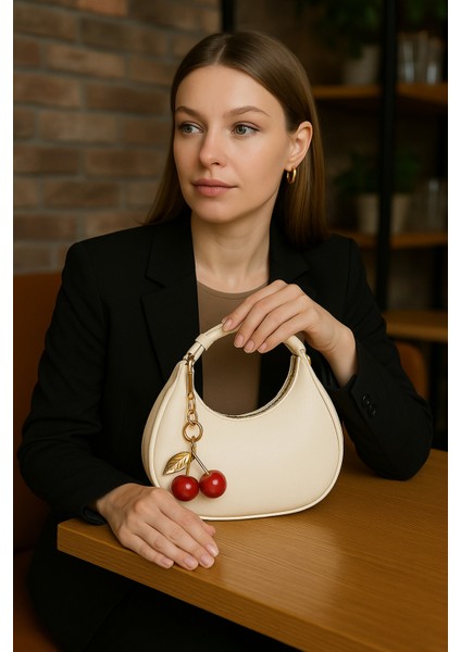 Kiraz Charm Detaylı Omuz Çantası Mini Şık Model fiyatları