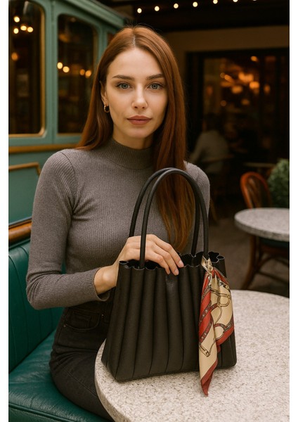 Pileli Lüks Fular Detaylı Omuz Çantası Makyaj Çantası Hediyeli