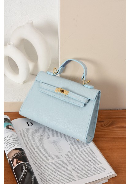 Lüks Kilit Detaylı Çapraz Askılı El ve Omuz Çantası