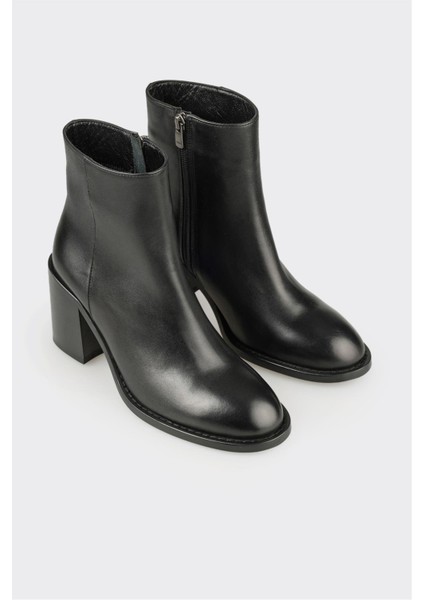 Siyah Deri Kadın Klasik Bot fiyatları