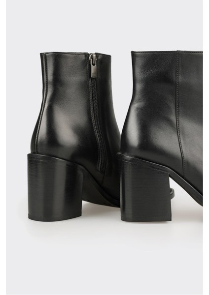 Siyah Deri Kadın Klasik Bot fırsatları