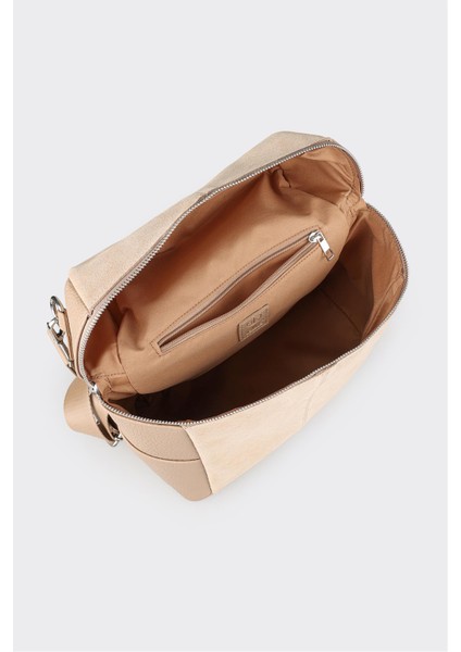 Bej Kadın Sırt Çantası indirimleri