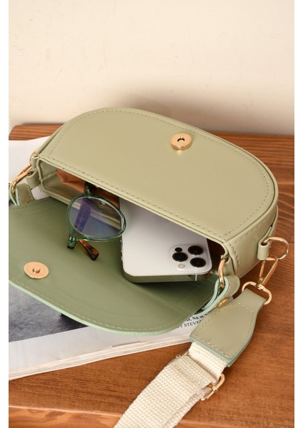 Kadın Omuz ve El Çantası Sade Şık Tasaramlı Kaliteli Temiz Işçilik Çanta fırsatları