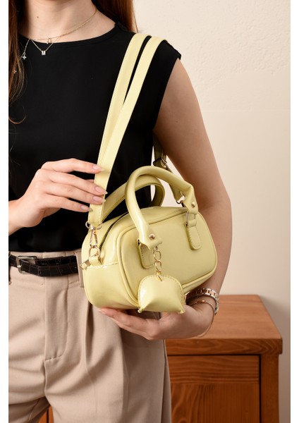 Lüks Omuz Çantası Çapraz Askılı fiyatları