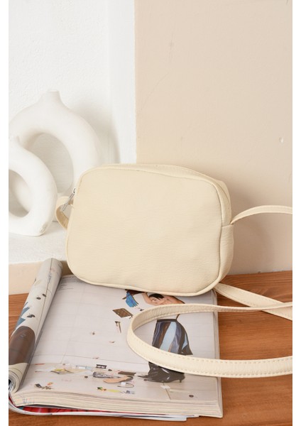 Kadın Günlük Kullanımlık Rahat Omuz Çantası