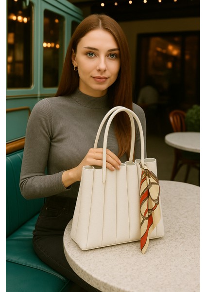 Pileli Lüks Fular Detaylı Omuz Çantası Makyaj Çantası Hediyeli fiyatları