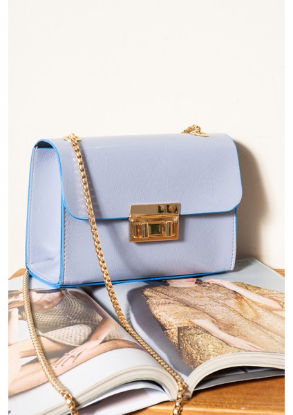 Kadın Çapraz Zincir Askılı Omuz Çantası