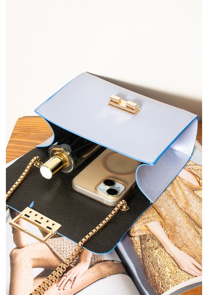 Kadın Çapraz Zincir Askılı Omuz Çantası fiyatları