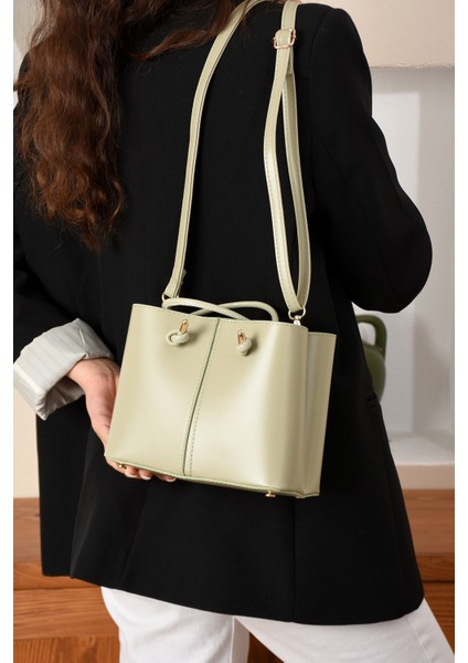 Kadın 3 Bölmeli Kaliteli Şık Çanta Omuzdan Asmalı Elden Tutmalı Askılı fiyatları