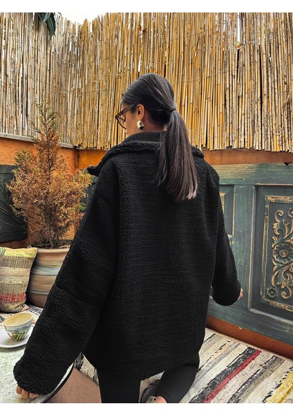 Kadın Oversize Dik Yaka Fermuarlı Cepli Astarlı Peluş Mont (1 Beden Küçük Almanız Önerilir. )