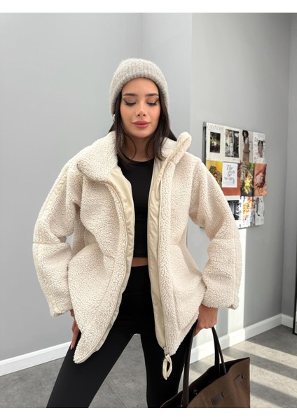 Kadın Oversize Dik Yaka Fermuarlı Cepli Astarlı Peluş Mont (1 Beden Küçük Almanız Önerilir. ) indirimleri