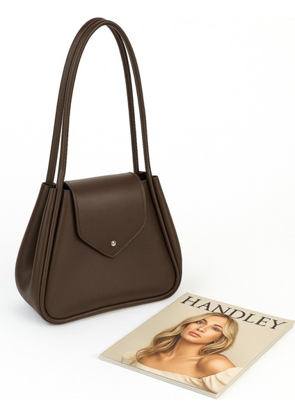 Lüks Kapak Detaylı Omuz Çantası