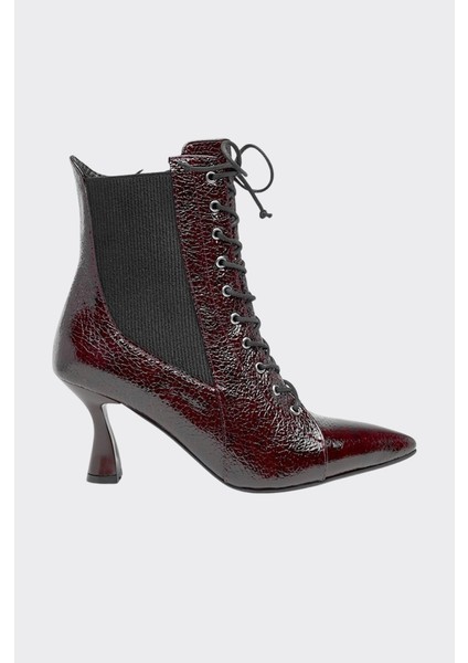 Klasik Bağcıklı Fermuarlı Hakiki Deri Kadın Bot