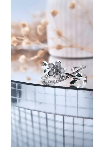 Yeşil Yaprak Çiçekli Zirkon Taşlı Çelik Kaplama Yüzük