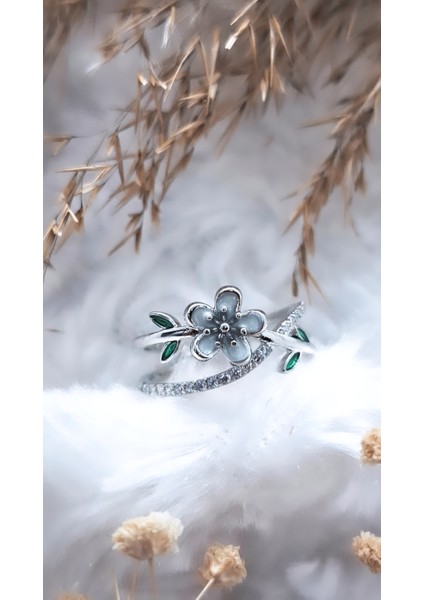 Yeşil Yaprak Çiçekli Zirkon Taşlı Çelik Kaplama Yüzük modelleri