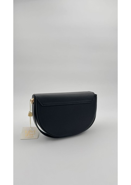 Siyah Kapak Tokalı El Çantası Orijinal Levid'or fırsatları