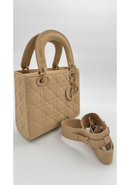 Kahve Kare Aksesuar Detaylı El Çantası Orijinal Levid'or Premium