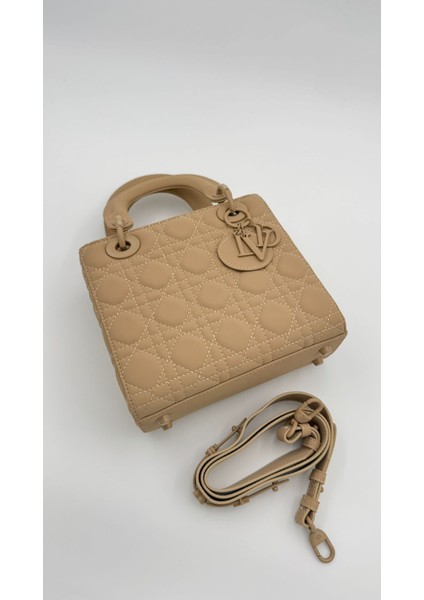 Kahve Kare Aksesuar Detaylı El Çantası Orijinal Levid'or Premium