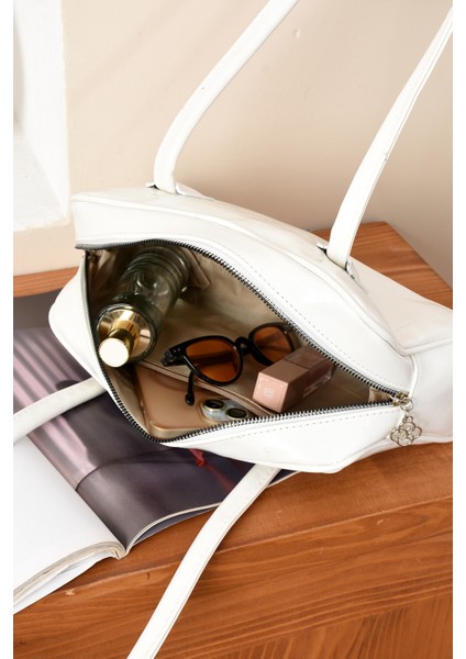 Kadın Lüks Şık Tasarımlı Kaliteli Işçilikli Omuz Çantası fırsatları