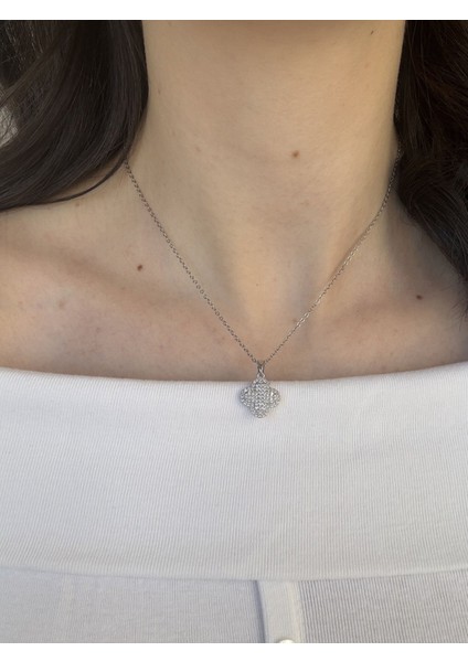 Taş Kaplama Yonca Kolye