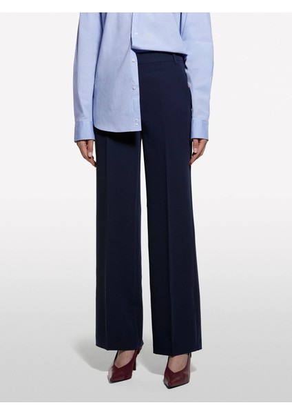 Viskoz Karışımlı Normal Bel Bol Paça Pantolon Kadın Lacivert Pantolon - 325A4KVXLF02I modelleri