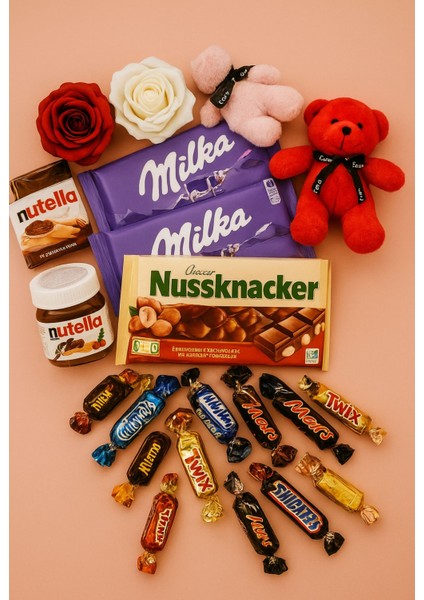 Sevgiliye,arkadaşa,anneye Özel Gün Hediye Kalp Kutuda Ithal Çikolatalı 2 Ayiciklı Lüx Paket