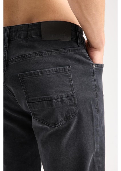 Erkek Regular Kesim Jean Pantolon %98 Pamuk %2 Elastan Koyu Denim Kot fiyatları