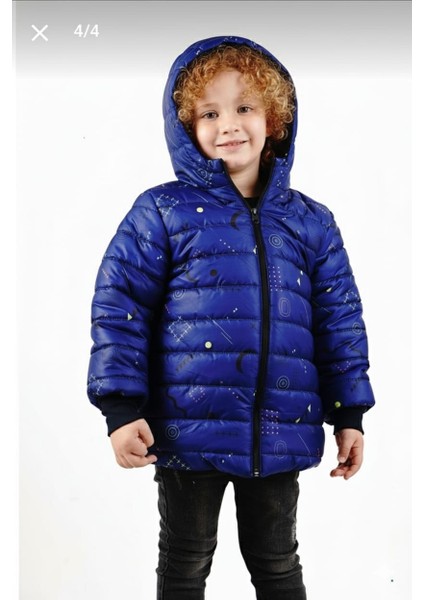 Erkek Çocuk Su ve Rüzgar Geçirmez Dijital Baskılı Içi Wersoftlu Kapşonlu Mont