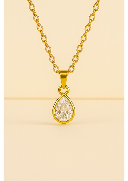 I Damla Kesim Taşlı Altın Rengı Zincir Kolye – Zarif & Işıltılı Tasarım