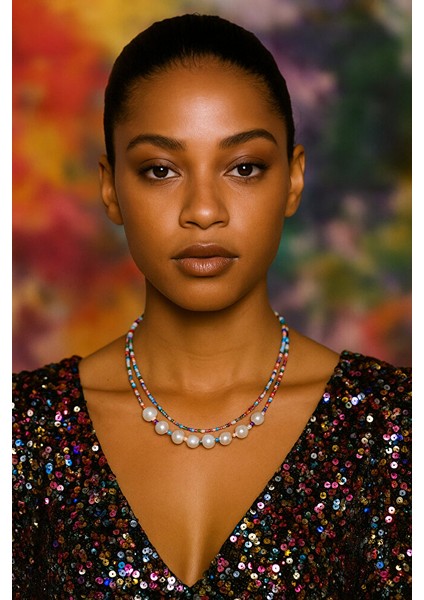 Boho Tarz Renkli Boncuklu Çift Sıralı Inci Detaylı Kolye – El Yapımı Ayarlanabilir