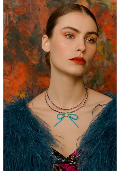 Renkli Boncuklu Fiyonk Detaylı Bohem Kolye – El Yapımı Ayarlanabilir Zincirli modelleri