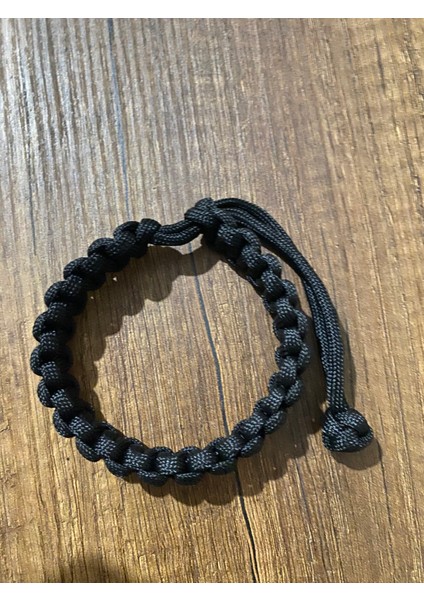 Siyah Paracord Bileklik modelleri