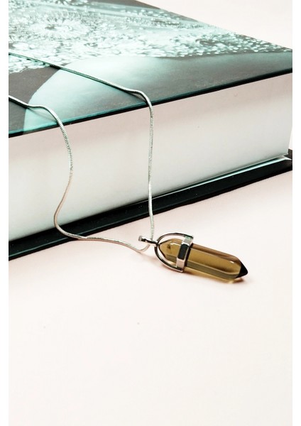 Dumanlı Kuvars Doğal Taşı Zincirli El Yapımı Tasarımlı Kolye Uç: 3,5 cm Zincir: 20 cm Kutulu fırsatları